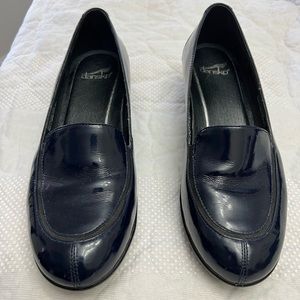 Dansko ladies dress shoes